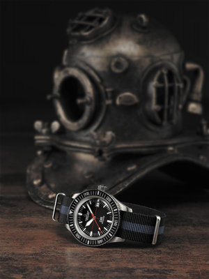 Certina DS PH200M Automatic Powermatic 80 C036.407.16.050.00 (+ Ersatzband)