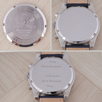 Polieren des Uhrenbodens