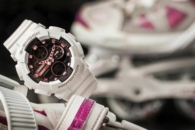Casio G-Shock Original S-Series GMA-S140M-7AER Metallic Markers and Accents