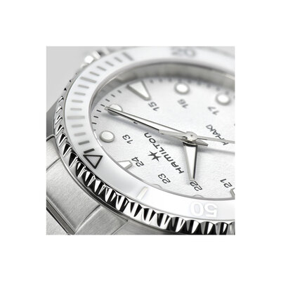 Hamilton Khaki Navy Scuba Quartz H82221110