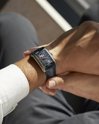 Frederique Constant Classics Carrée Heart Beat Automatic FC-311N4C26