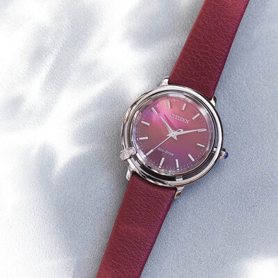 Citizen Elegant Eco-Drive EM1090-78X (+ Ersatzband)