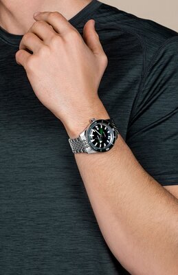 Rado Captain Cook Automatic R32505318 (+ 2 Ersatz-Uhrenarmbänder)