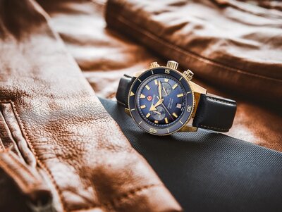 Rado Captain Cook Chronograph Automatic R32146208 (+ 2 Ersatz-Uhrenarmbänder)