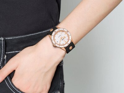 Rado Captain Cook Automatic R32139708 Marina Hoermanseder (+ 2 Ersatz-Uhrenarmbänder)