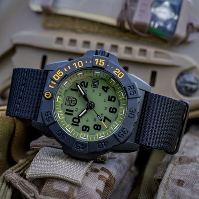 Luminox Navy SEAL XS.3517.NSF.SET Foundation (+ Ersatzband)