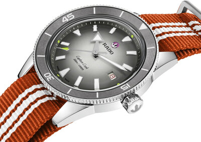 Rado Captain Cook Automatic R32222108 Tennis Limited Edition 1985pcs (+ 3 Ersatz-Uhrenarmbänder und Etui)