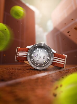 Rado Captain Cook Automatic R32222108 Tennis Limited Edition 1985pcs (+ 3 Ersatz-Uhrenarmbänder und Etui)