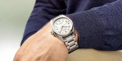 Longines Spirit Automatic Chronometer L3.810.4.73.9 (+ 2 Ersatz-Uhrenarmbänder)