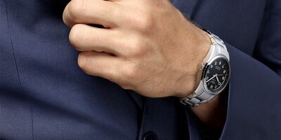 Longines Spirit Automatic Chronometer L3.811.4.53.9 (+ 2 Ersatz-Uhrenarmbänder)