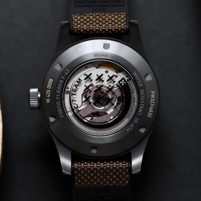 Fortis Flieger F-43 Triple-GMT Automatic COSC Chronometer F4260004 Limited Edition 100pcs (+ Ersatzband)