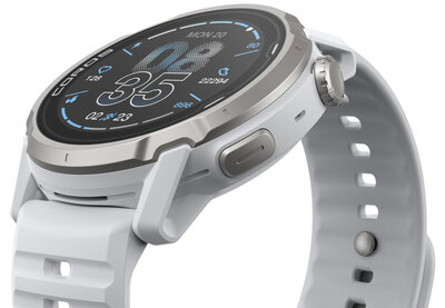 Coros Apex 4 42mm White / Silicone band