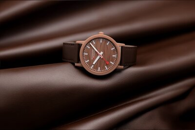 Mondaine Essence Quartz MS1.41170.LTV Mocha Limited Edition 300pcs