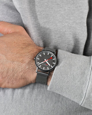 Mondaine Classic Quartz A660.30360.81SBM