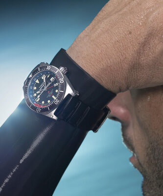 Timex Deepwater Reef TW2W75000UK