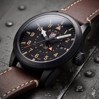 Luminox Air Pilot P-38 Lightning XA.9526