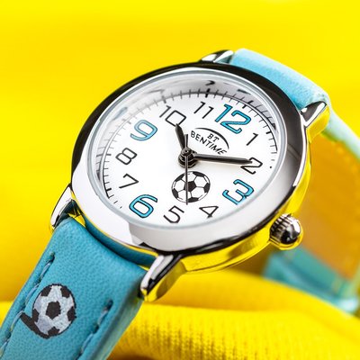 Bentime 001-9BA-5067K (Fußballmotiv)