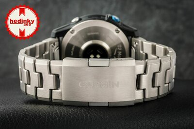 Garmin D2 Mach 1, Vented Titanium Bracelet (+ Ersatzband)