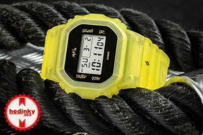 Casio G-Shock Original DWE-5600JB-1A9ER J. Balvin Collaboration (+Ersatzband und Lünette)